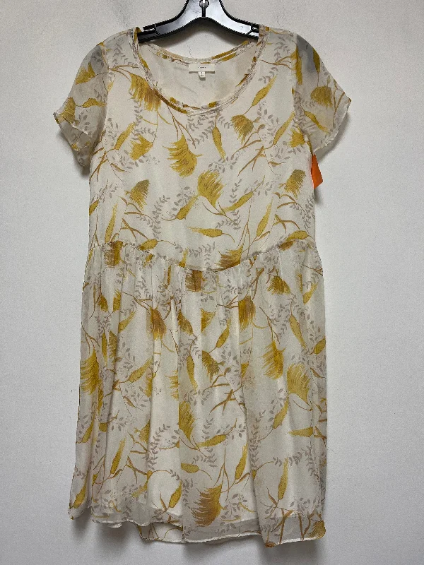 Seasonal Sale Dress Casual Short By A Loves A  Size: S